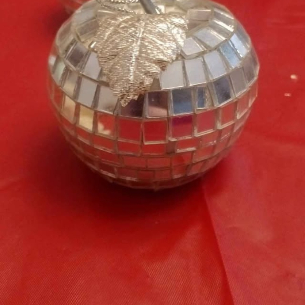 Hallmark Shimmering Blue Starfish Ornament There's Also A Few Other On There - Picture 3 of 15